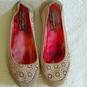Skechers air cooled memory foam womens walking shoes.